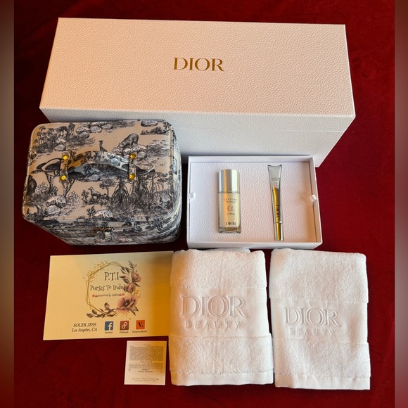 BRANDNEW Christian Dior Around the World GWP Gift Set
💲275🚨PRICE IS FIRM🚨 - Picture 3 of 3